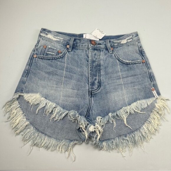NWT One teaspoon Outlaws Frayed Distressed denim shorts - Picture 2 of 15